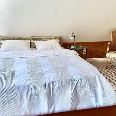 Lustro Wody Βίλα