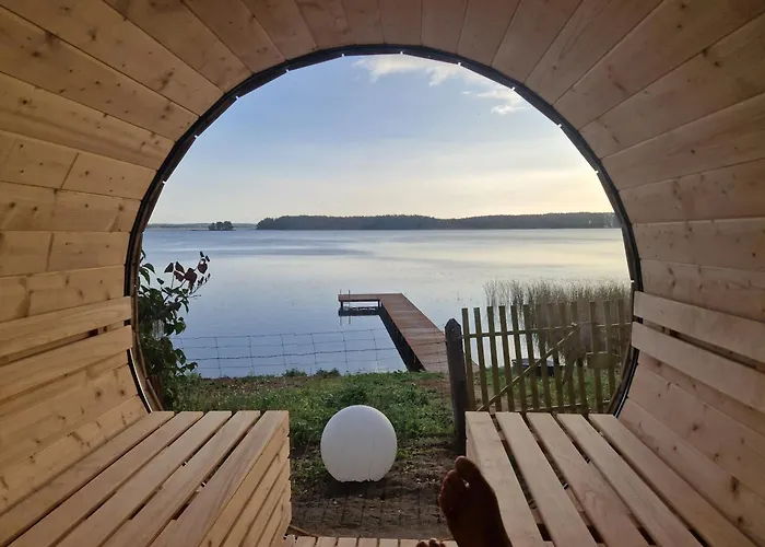 Vila Lustro Wody Osiek (Pomerania)