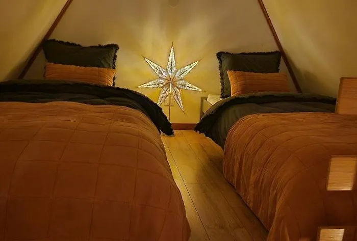 Vila Lustro Wody Osiek (Pomerania)