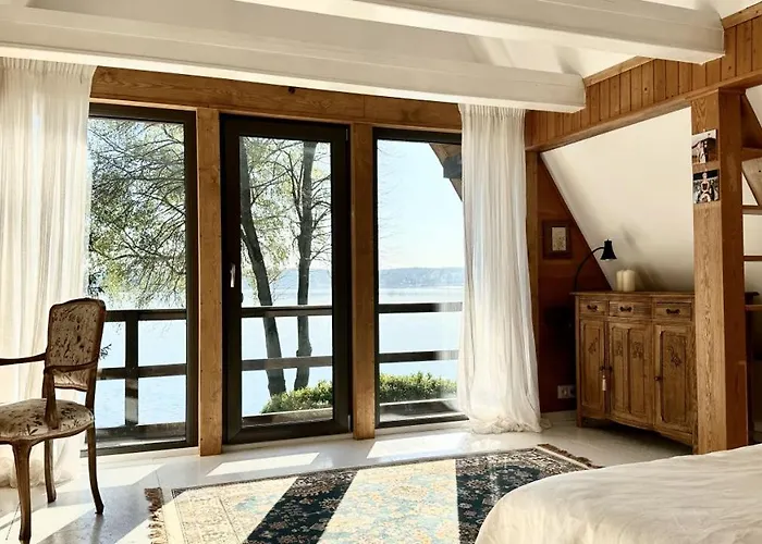 Lustro Wody Vila Osiek (Pomerania)