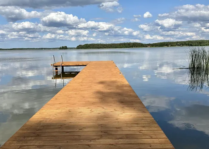 Vila Lustro Wody Osiek (Pomerania)